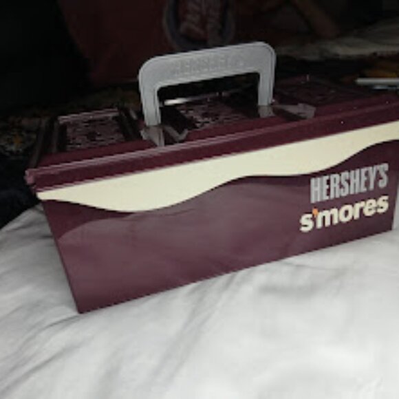 hersey box - Picture 1 of 1